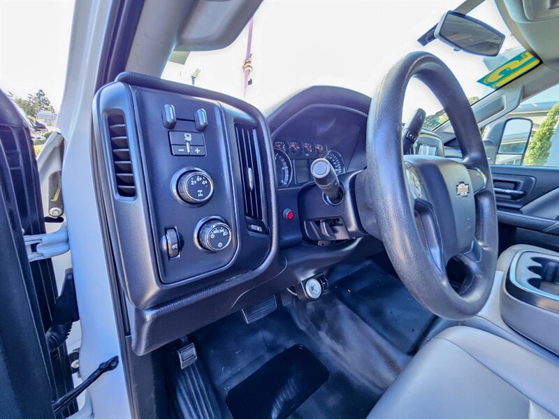 Used 2015 Chevrolet Silverado 3500 W/T AWD/4WD image 21