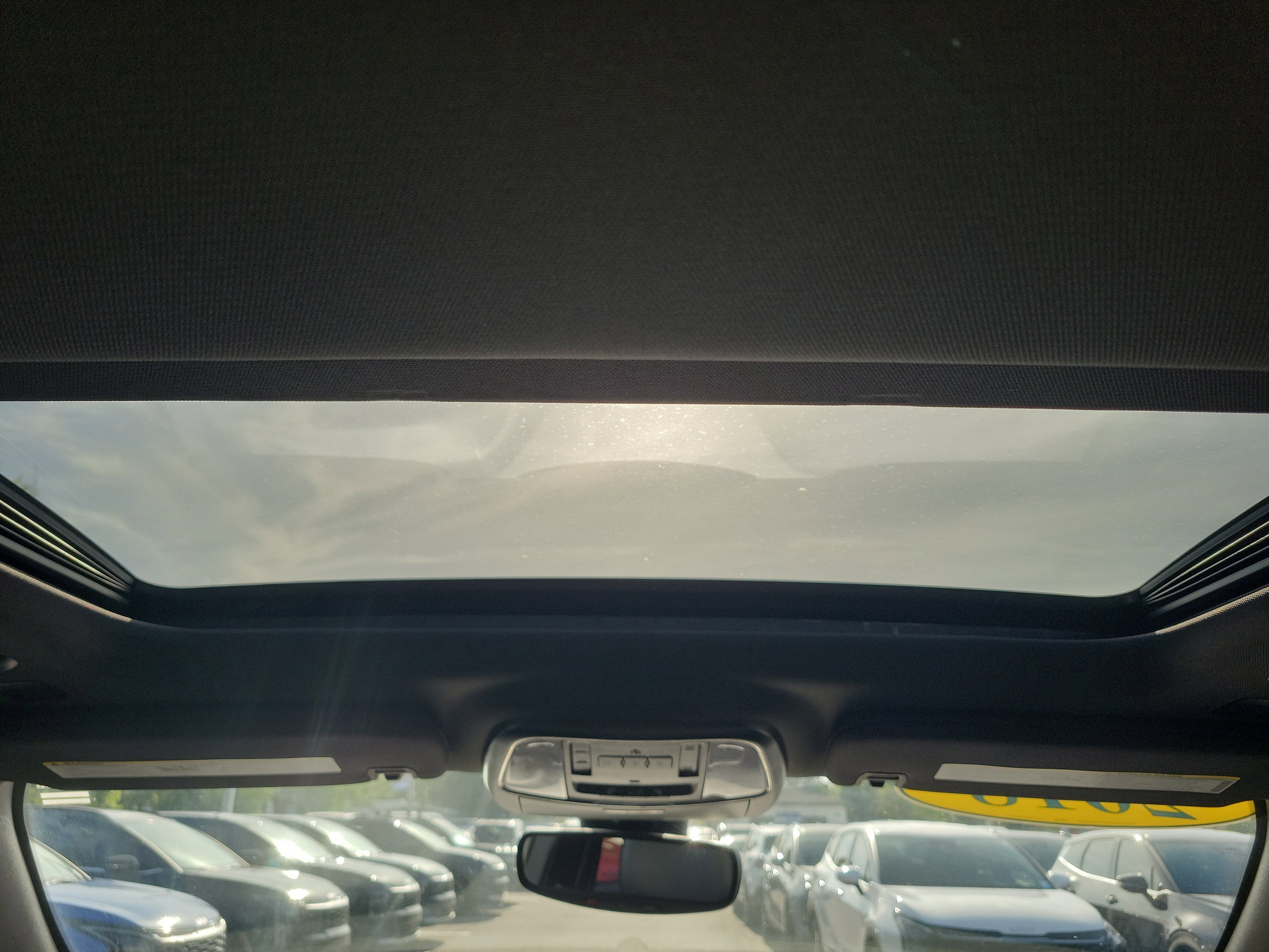 Used 2018 Jeep Grand Cherokee Altitude AWD/4WD image 18