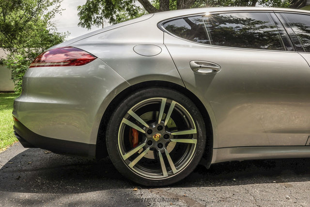 Used 2016 Porsche Panamera GTS AWD/4WD image 10