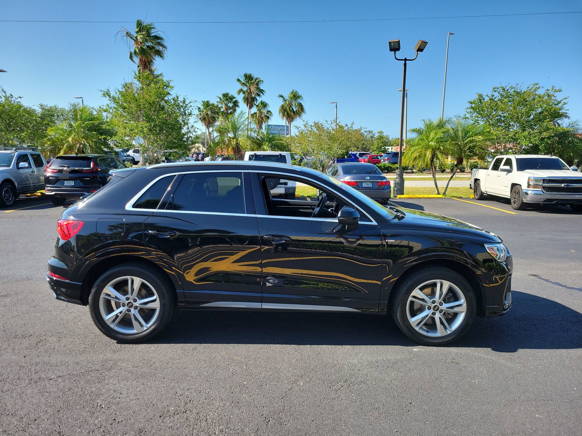 Used 2022 Audi Q3 2.0T Premium Plus AWD/4WD image 5