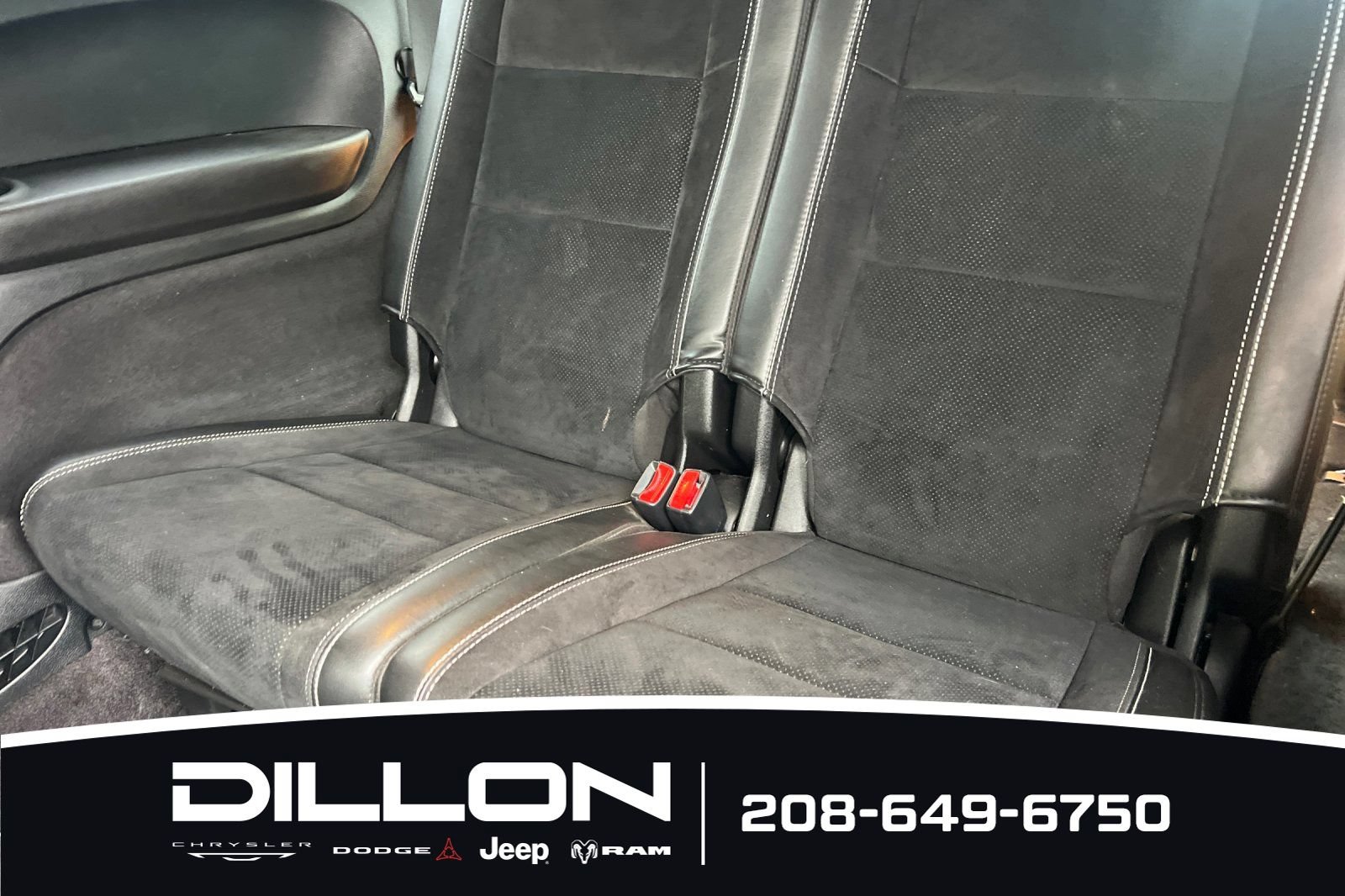 Used 2018 Dodge Durango SRT w/ Technology Group AWD/4WD image 17