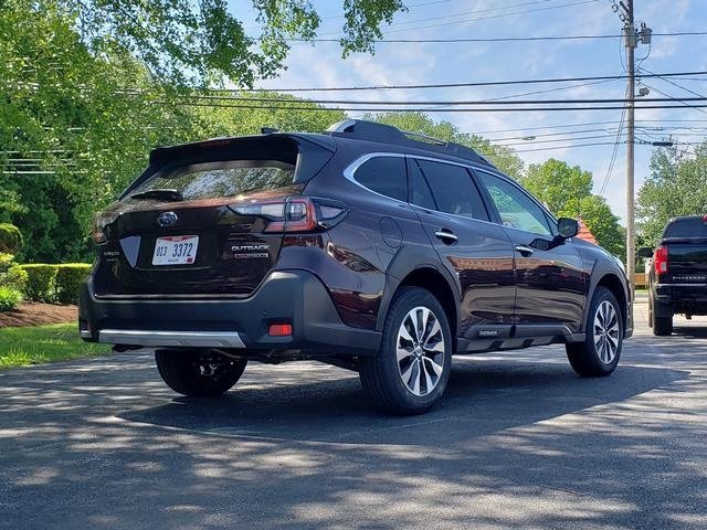 Used 2025 Subaru Outback Touring XT image 3