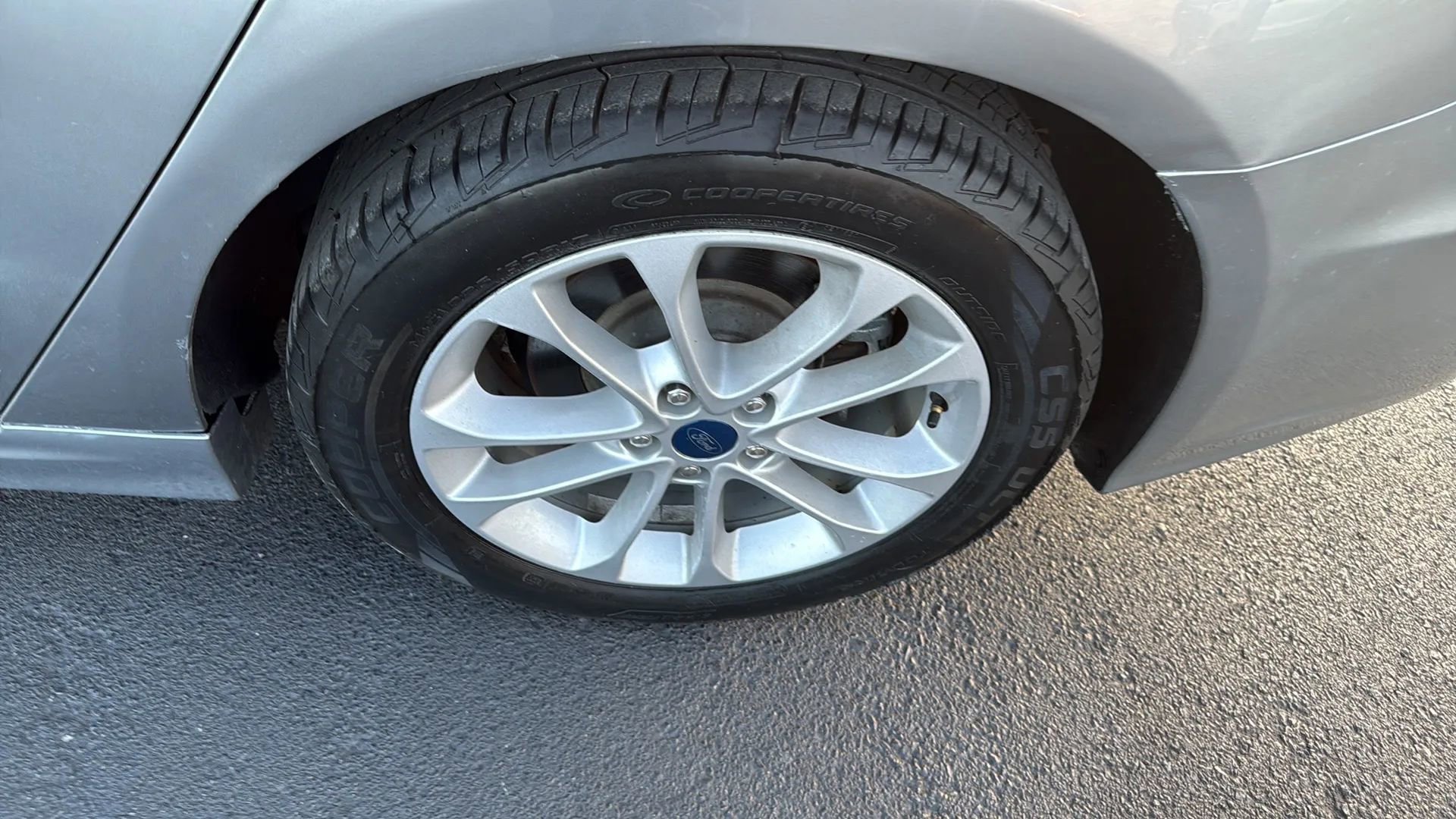 Used 2020 Ford Fusion SE image 39