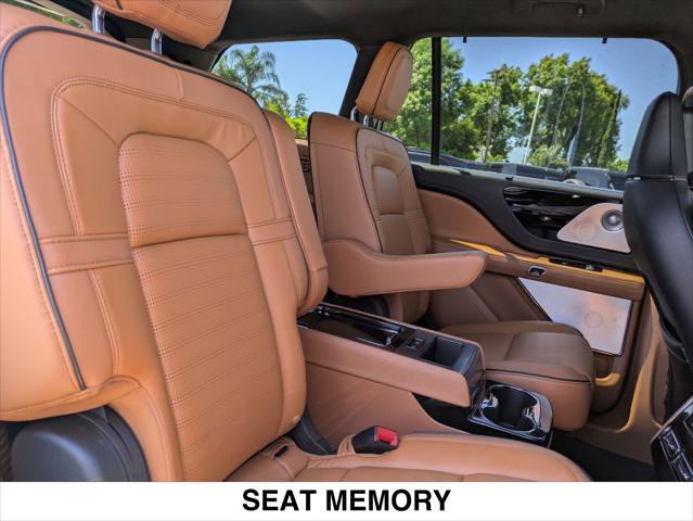Certified 2023 Lincoln Aviator Black Label Grand Touring w/ Class IV Trailer Tow Package AWD/4WD image 24