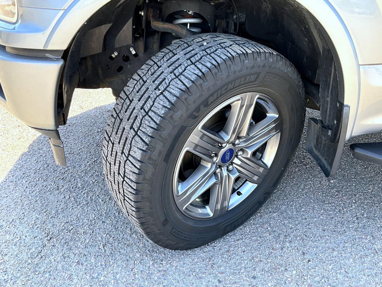 Used 2020 Ford F150 XLT w/ Equipment Group 302A Luxury AWD/4WD image 23