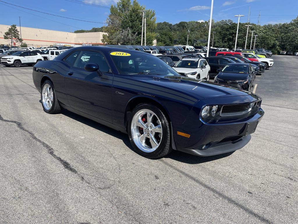 Used 2013 Dodge Challenger R/T RWD image 6