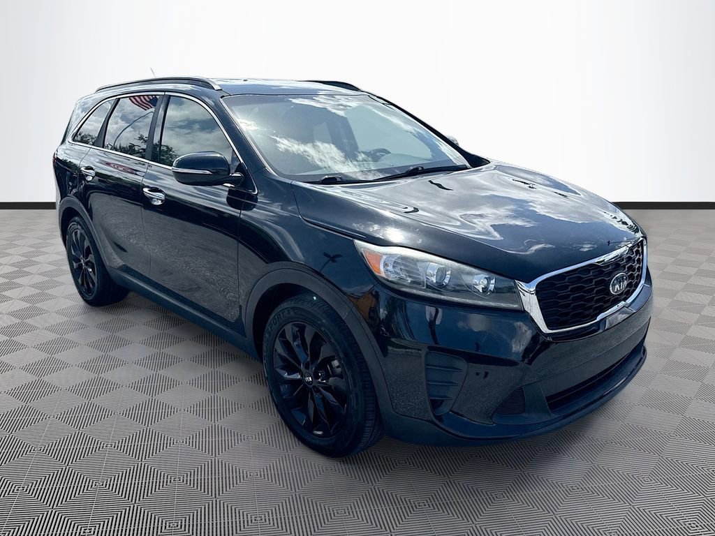 Used 2019 Kia Sorento S image 4
