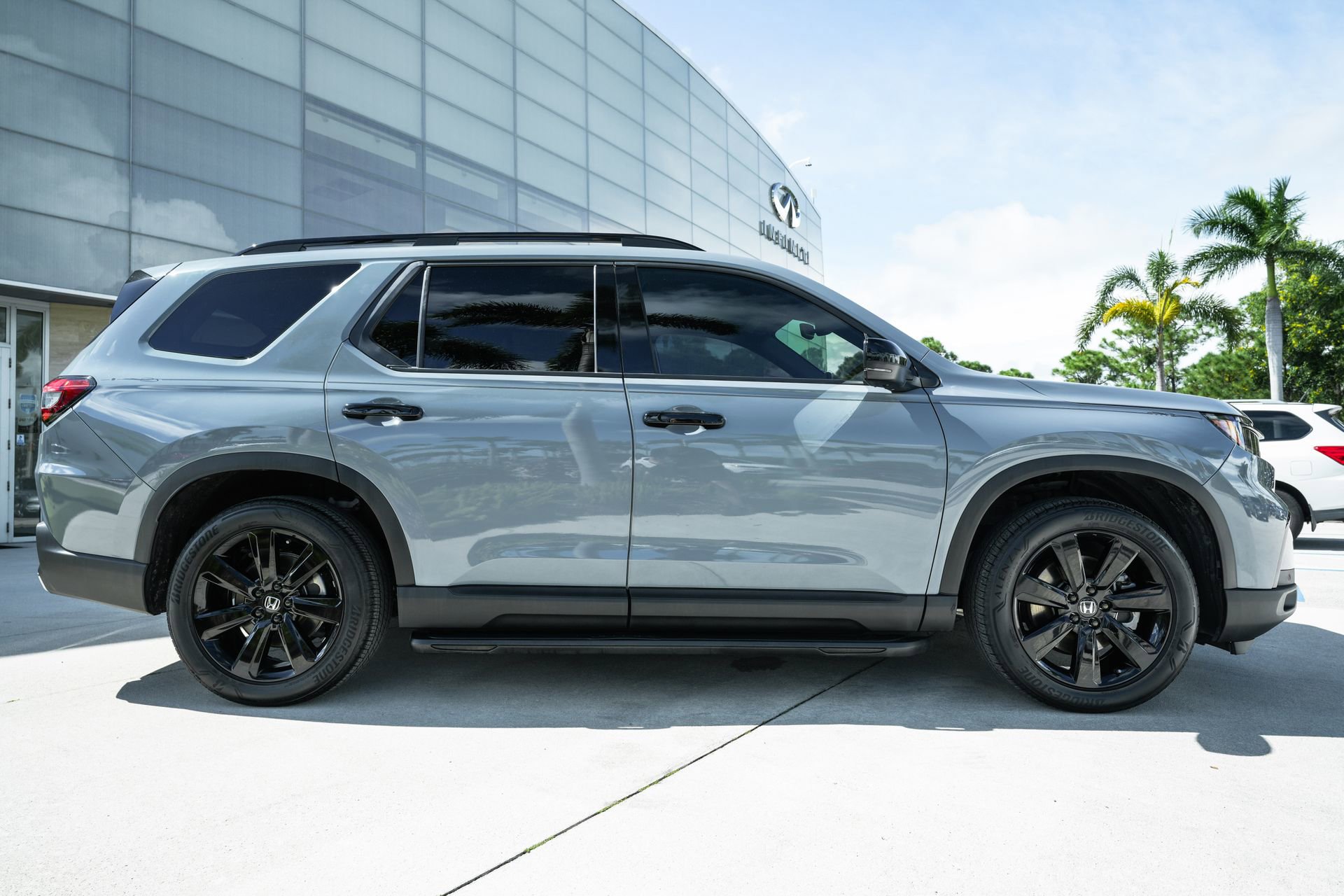 Used 2025 Honda Pilot Black Edition image 25