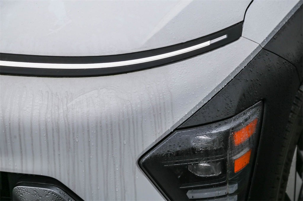 Certified 2025 Hyundai Kona Limited image 5