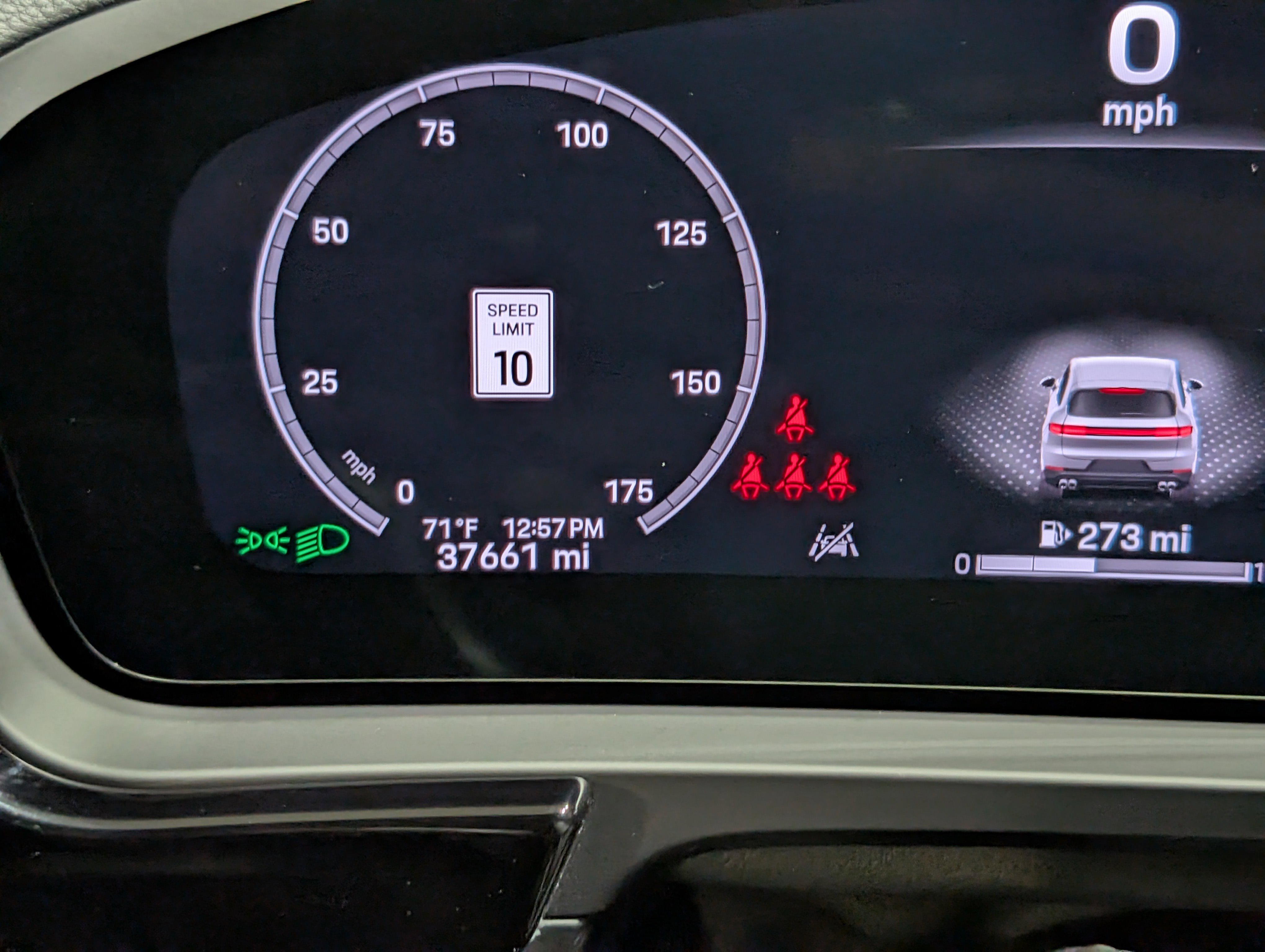 Certified 2024 Porsche Cayenne AWD/4WD image 31