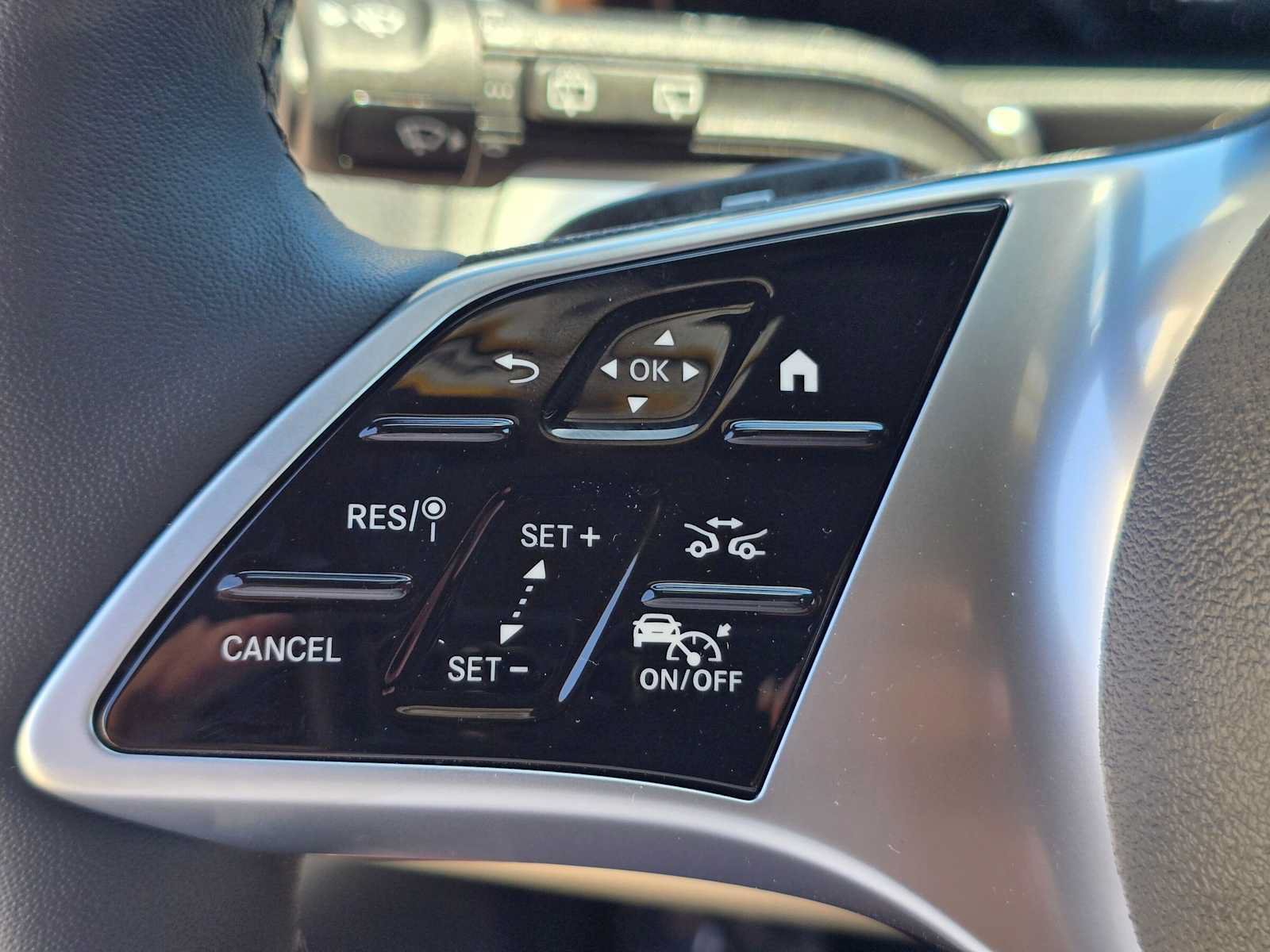 New 2026 Mercedes-Benz GLB 250 4MATIC image 32