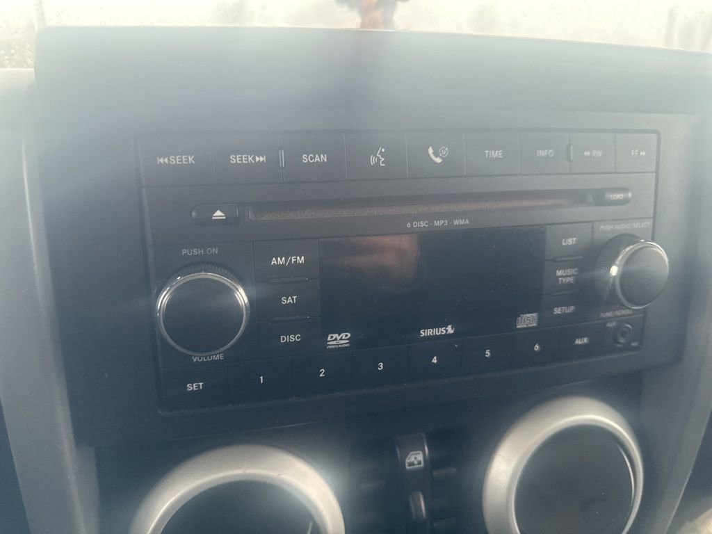 Used 2008 Jeep Wrangler Unlimited Sahara image 27