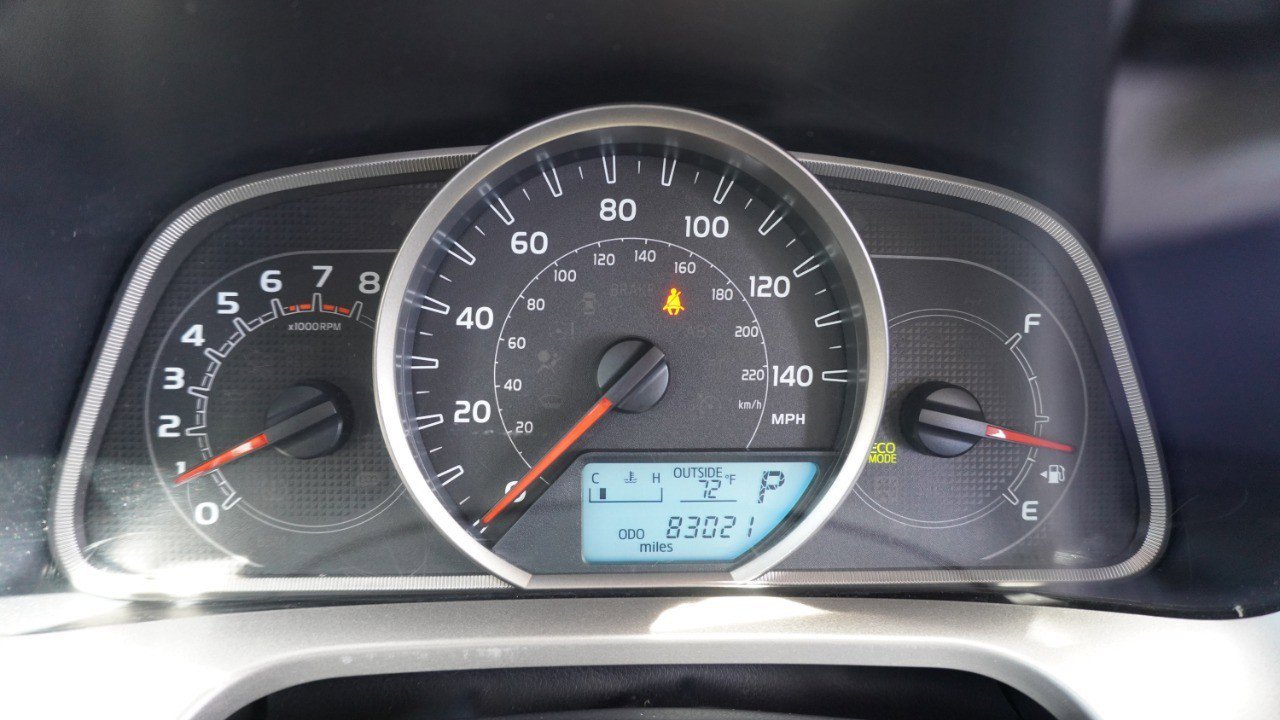 Used 2013 Toyota RAV4 XLE image 15