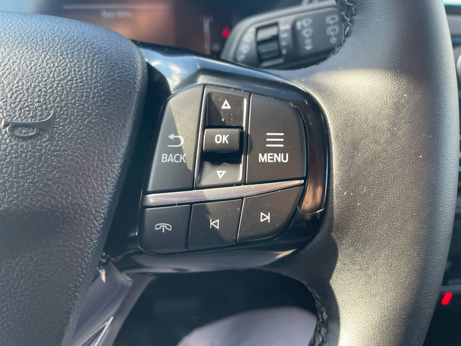 Used 2025 Ford Escape Active w/ Cold Weather Package image 18