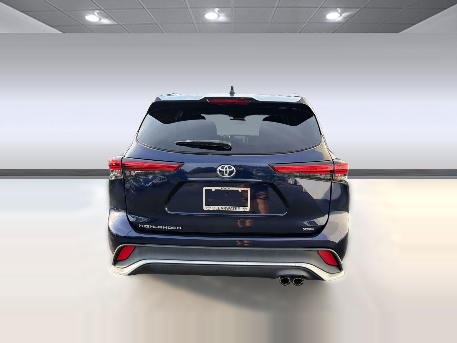 Used 2021 Toyota Highlander XSE FWD image 10