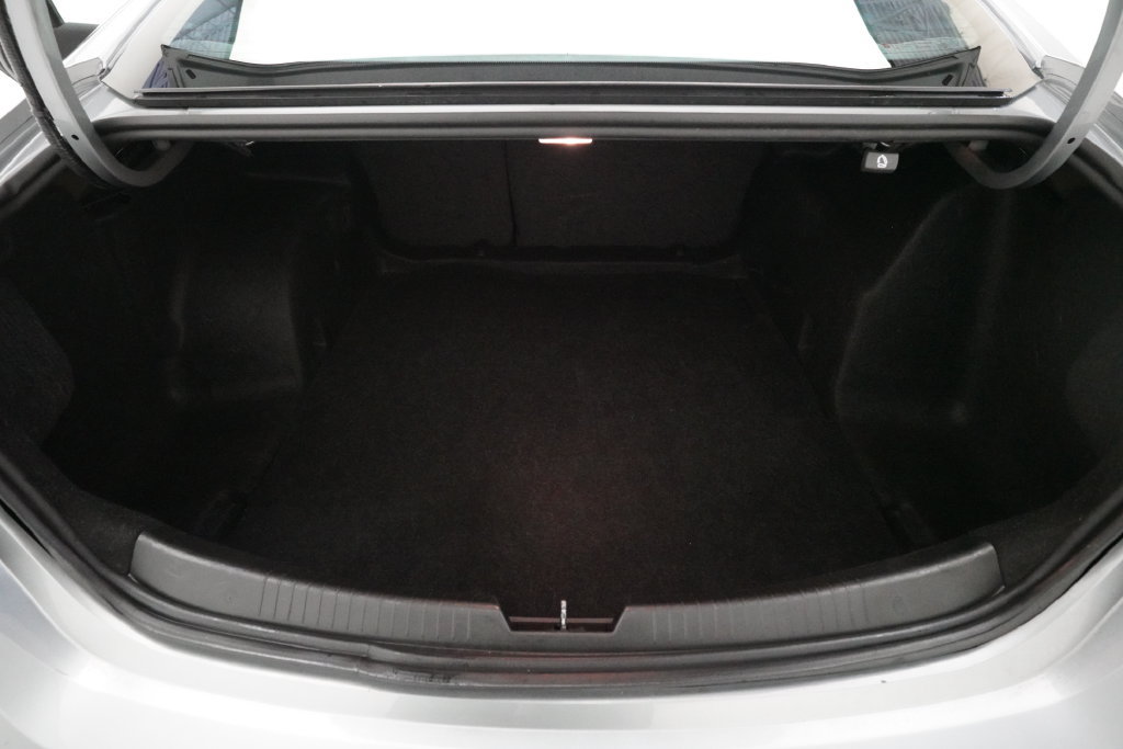 Used 2023 Chevrolet Malibu LT FWD image 10