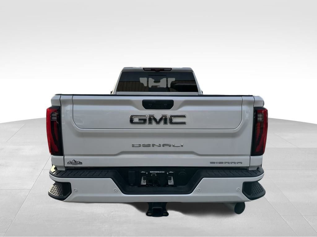 Used 2024 GMC Sierra 3500 Denali Ultimate image 16