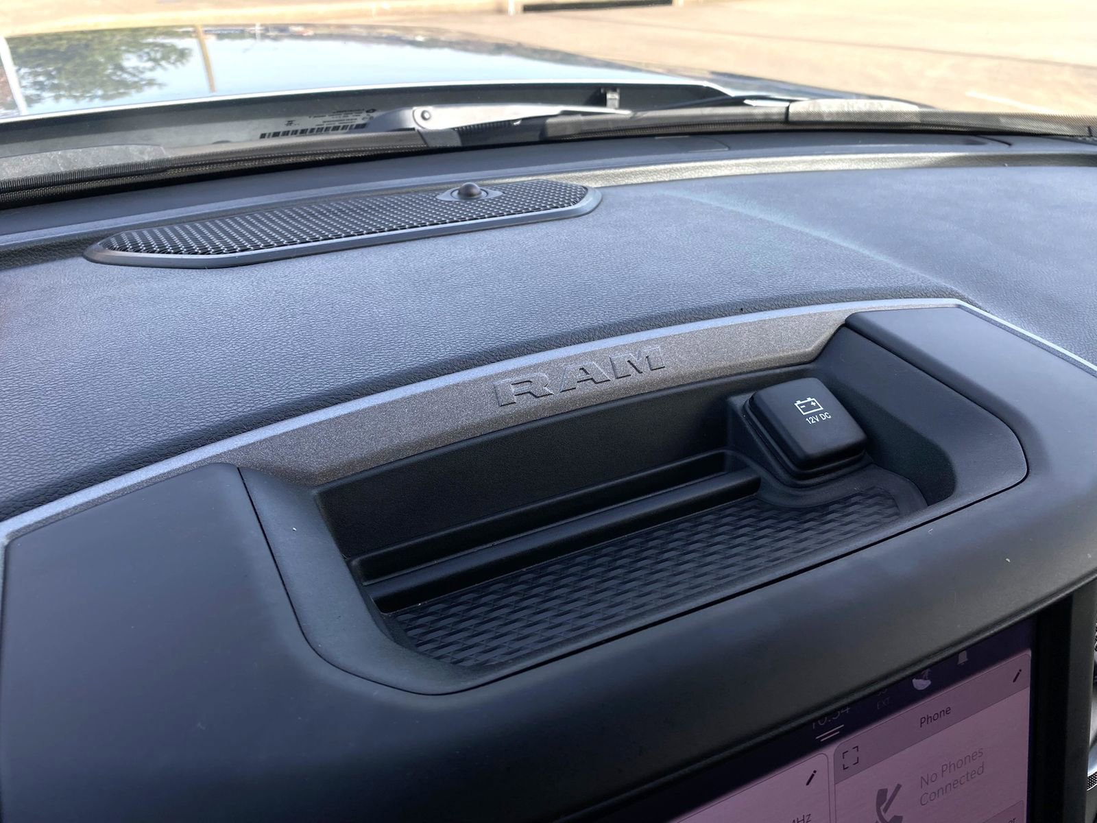 Used 2024 RAM 2500 Tradesman w/ Chrome Appearance Group image 20