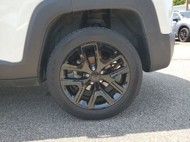Certified 2022 Jeep Renegade Altitude AWD/4WD image 12
