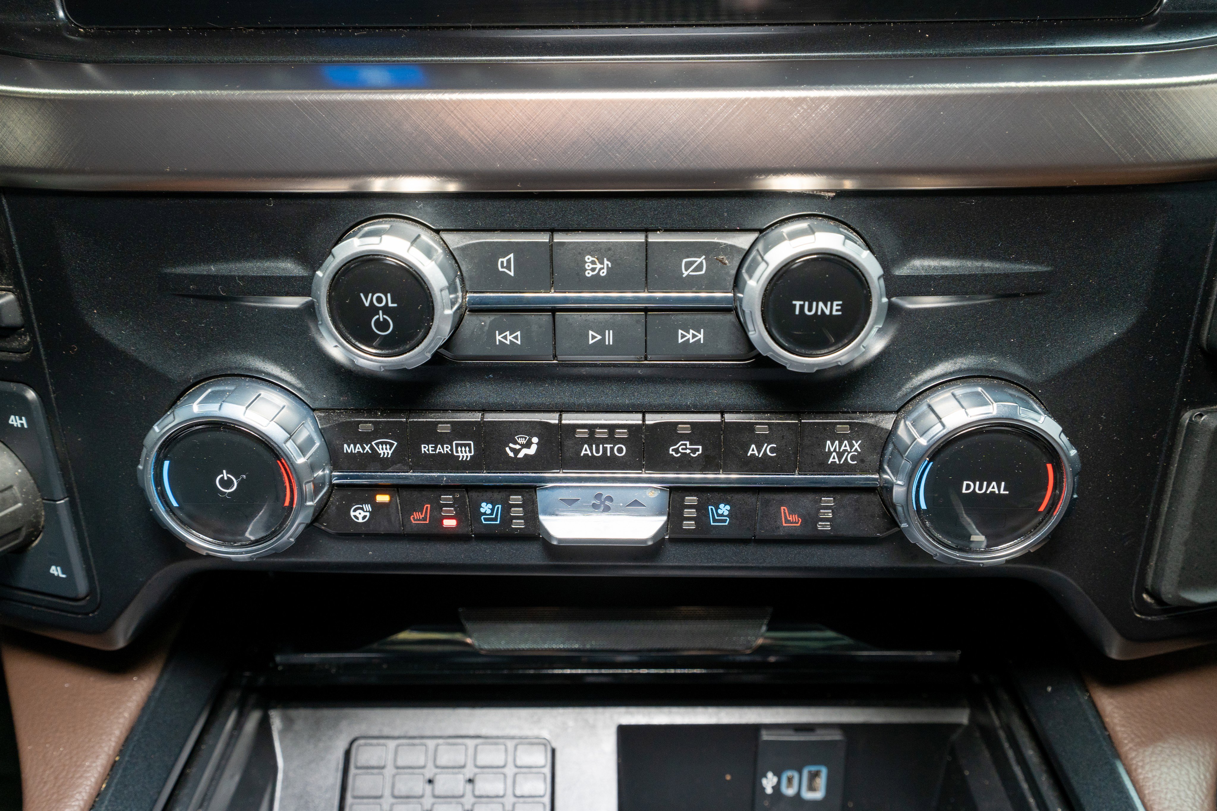 Used 2023 Ford F250 King Ranch w/ Chrome Package image 28