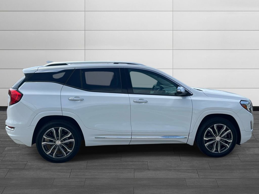 Used 2019 GMC Terrain Denali w/ Driver Alert Package II AWD/4WD image 6