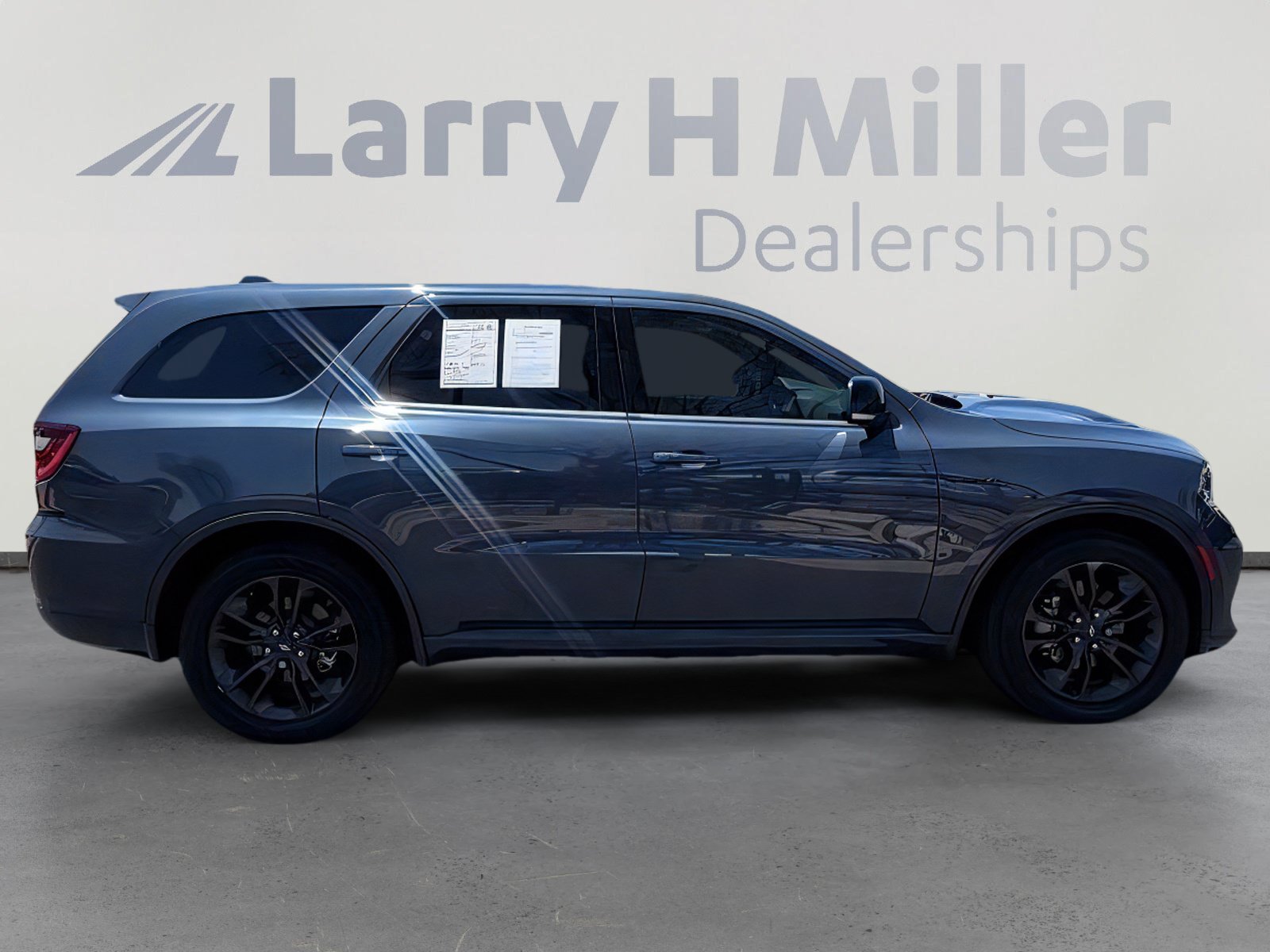 Used 2021 Dodge Durango R/T w/ Blacktop Package RWD image 7