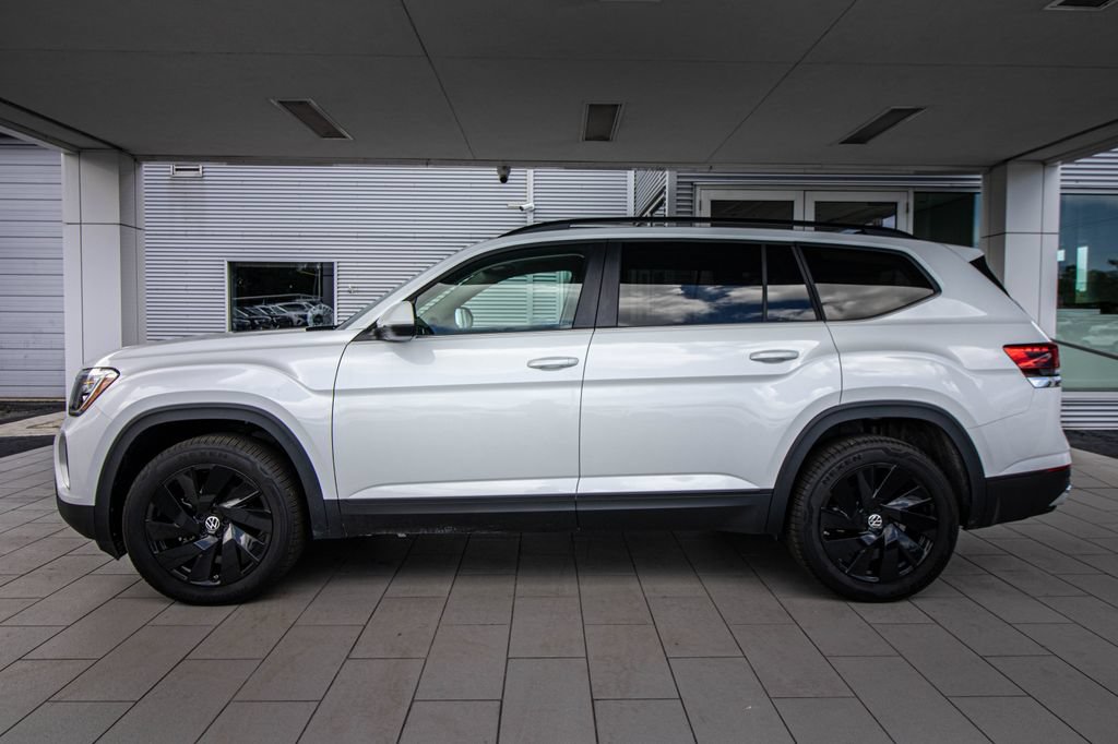 Certified 2026 Volkswagen Atlas SE w/ Panoramic Sunroof Package FWD image 10