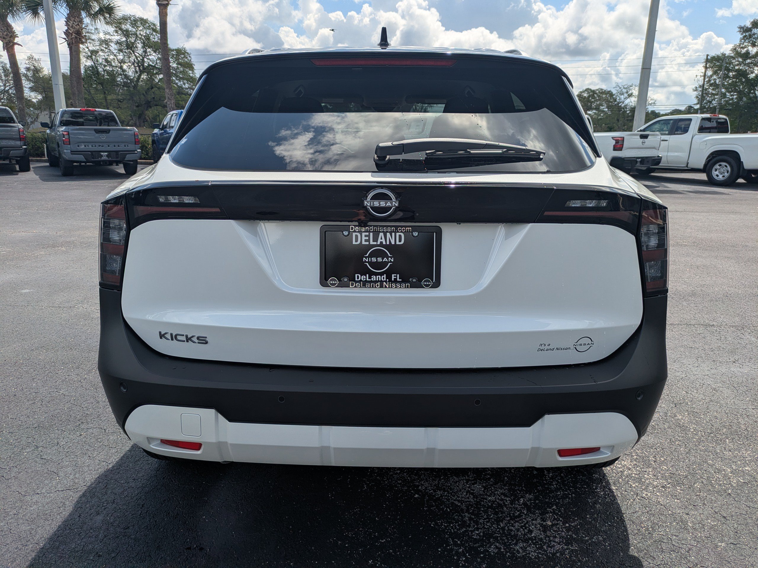 New 2026 Nissan Kicks SV FWD image 5
