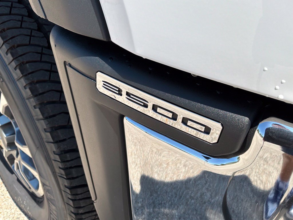 New 2026 GMC Sierra 3500 SLT AWD/4WD image 29