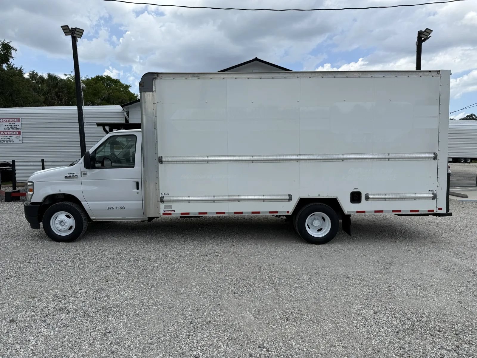 Used 2023 Ford E-350 and Econoline 350 Super Duty w/ Driver's Safety Package RWD image 4