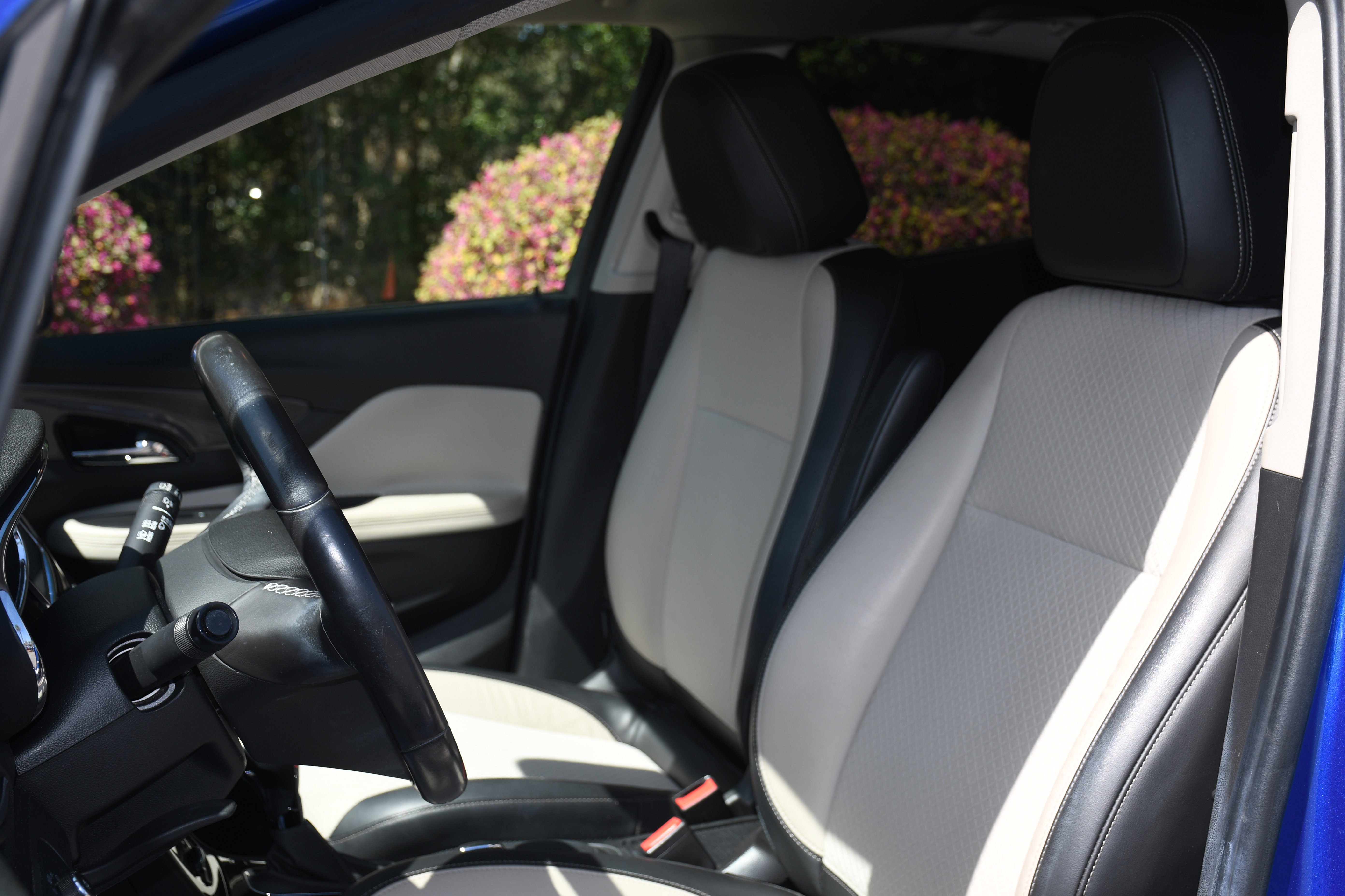 Used 2017 Buick Encore Preferred image 11