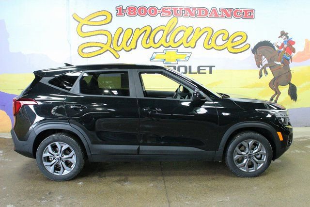 Used 2024 Kia Seltos LX image 1