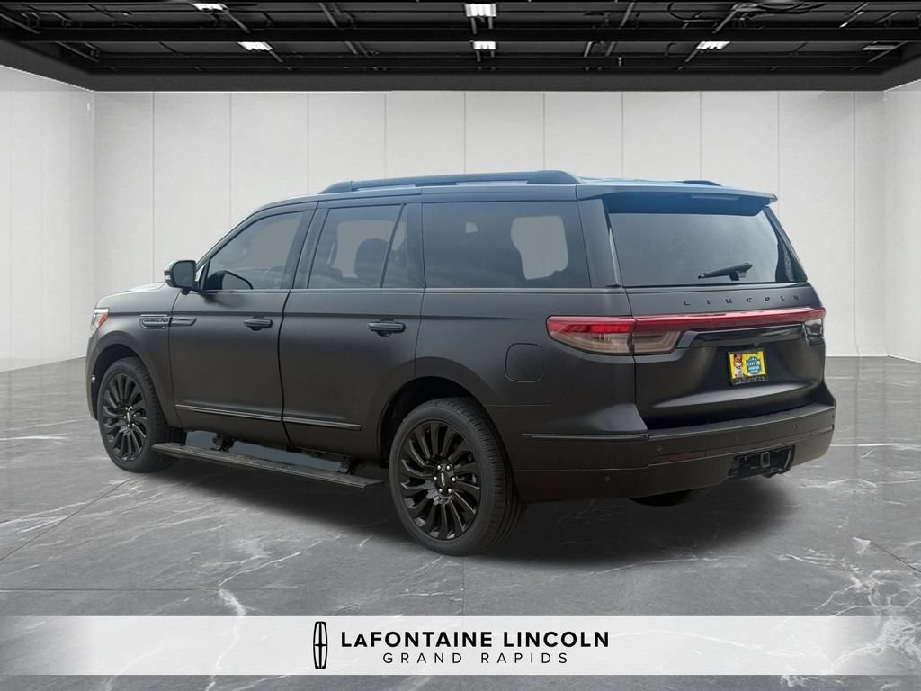 Certified 2023 Lincoln Navigator Black Label AWD/4WD image 3