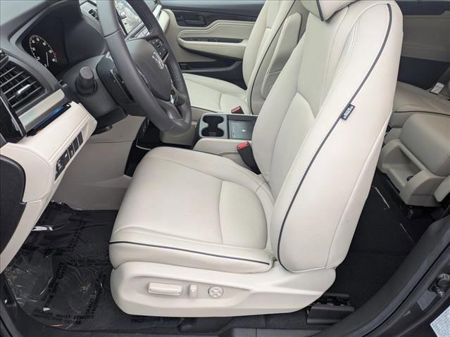 Used 2025 Honda Odyssey Touring image 17