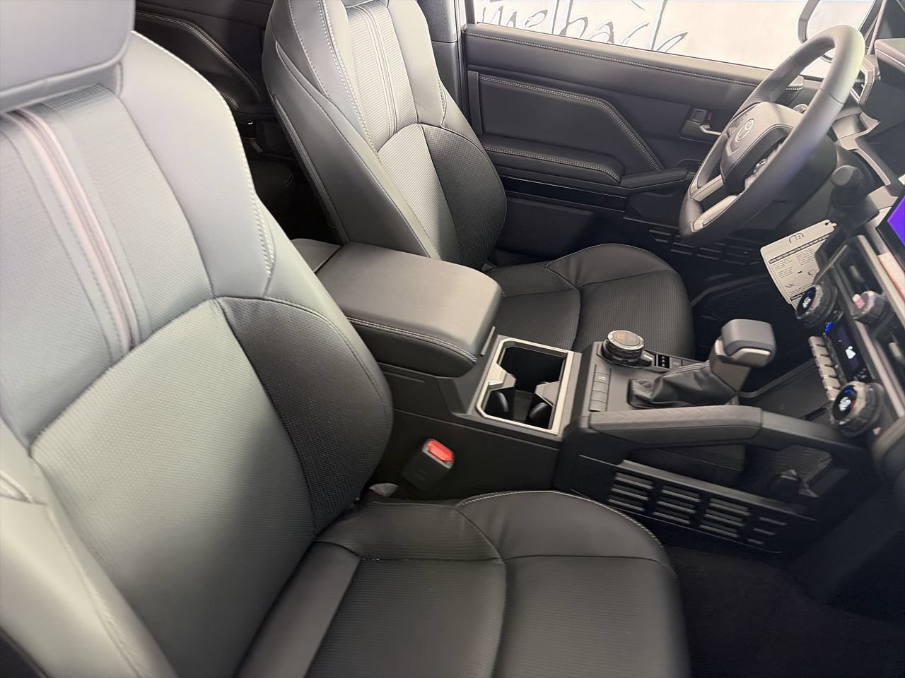New 2026 Toyota 4Runner Limited AWD/4WD image 24