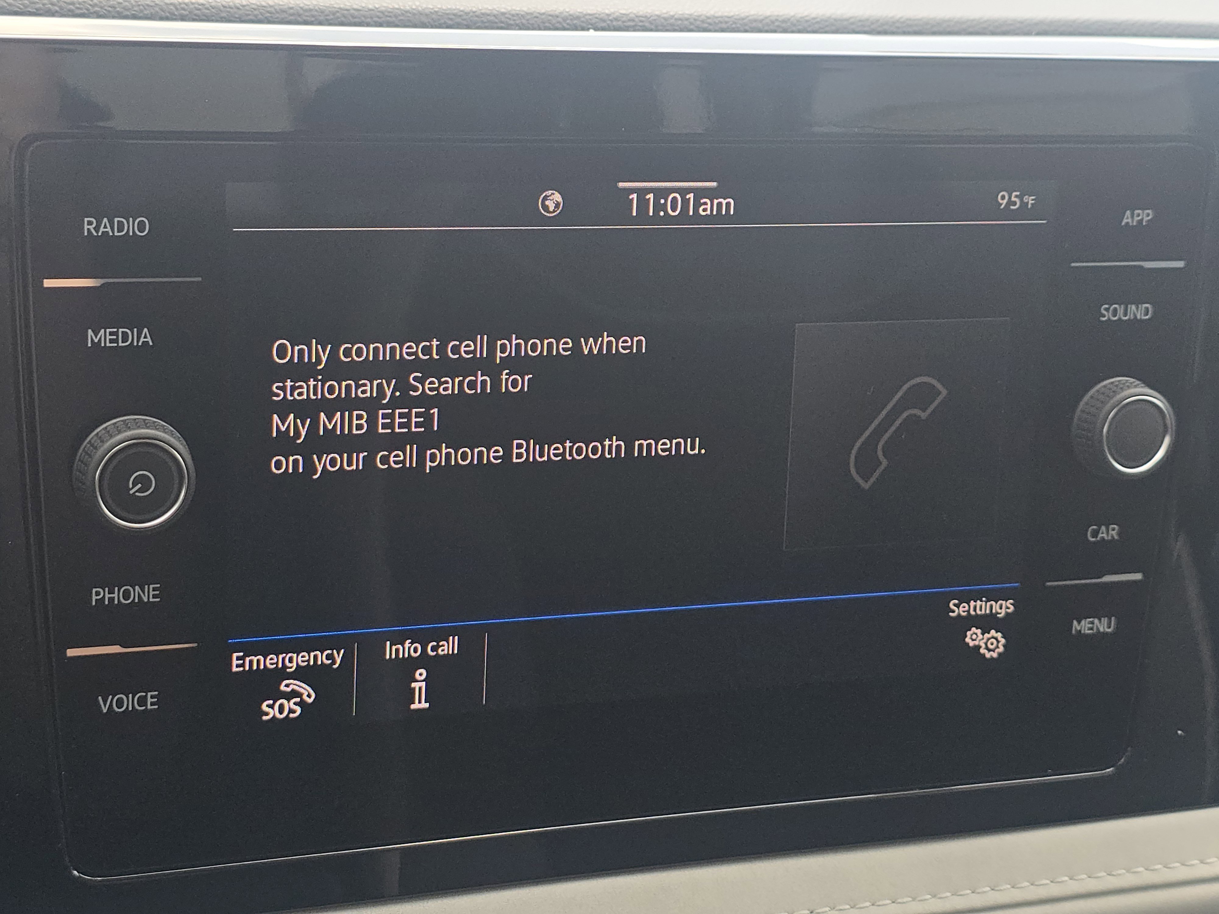 New 2025 Volkswagen Taos SE image 13