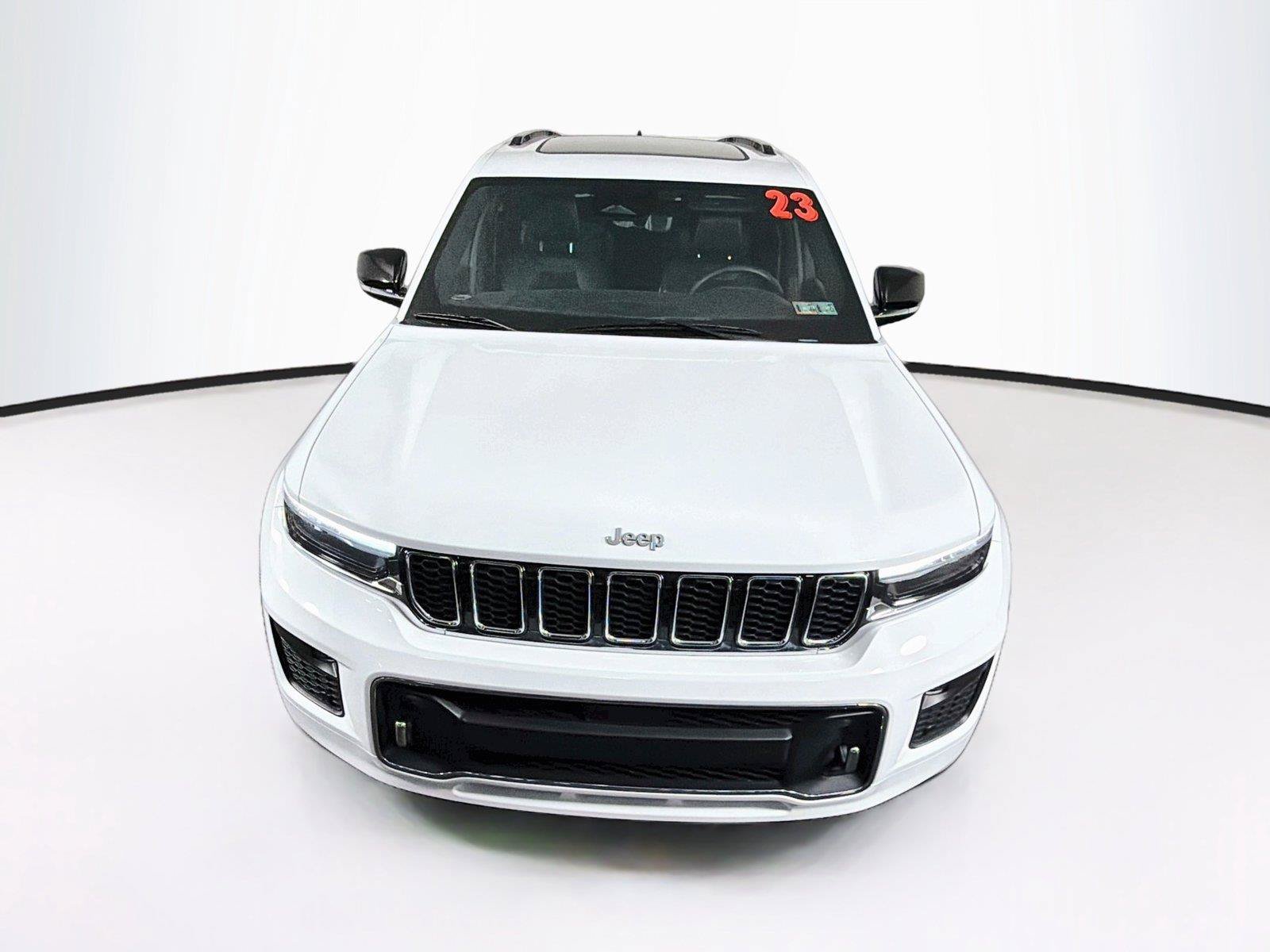 Used 2023 Jeep Grand Cherokee L Overland w/ Luxury Tech Group IV AWD/4WD image 13