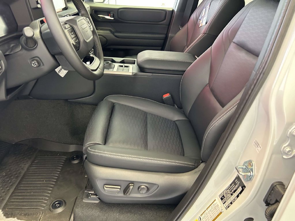 Used 2027 Toyota Land Cruiser w/ Premium Package AWD/4WD image 16