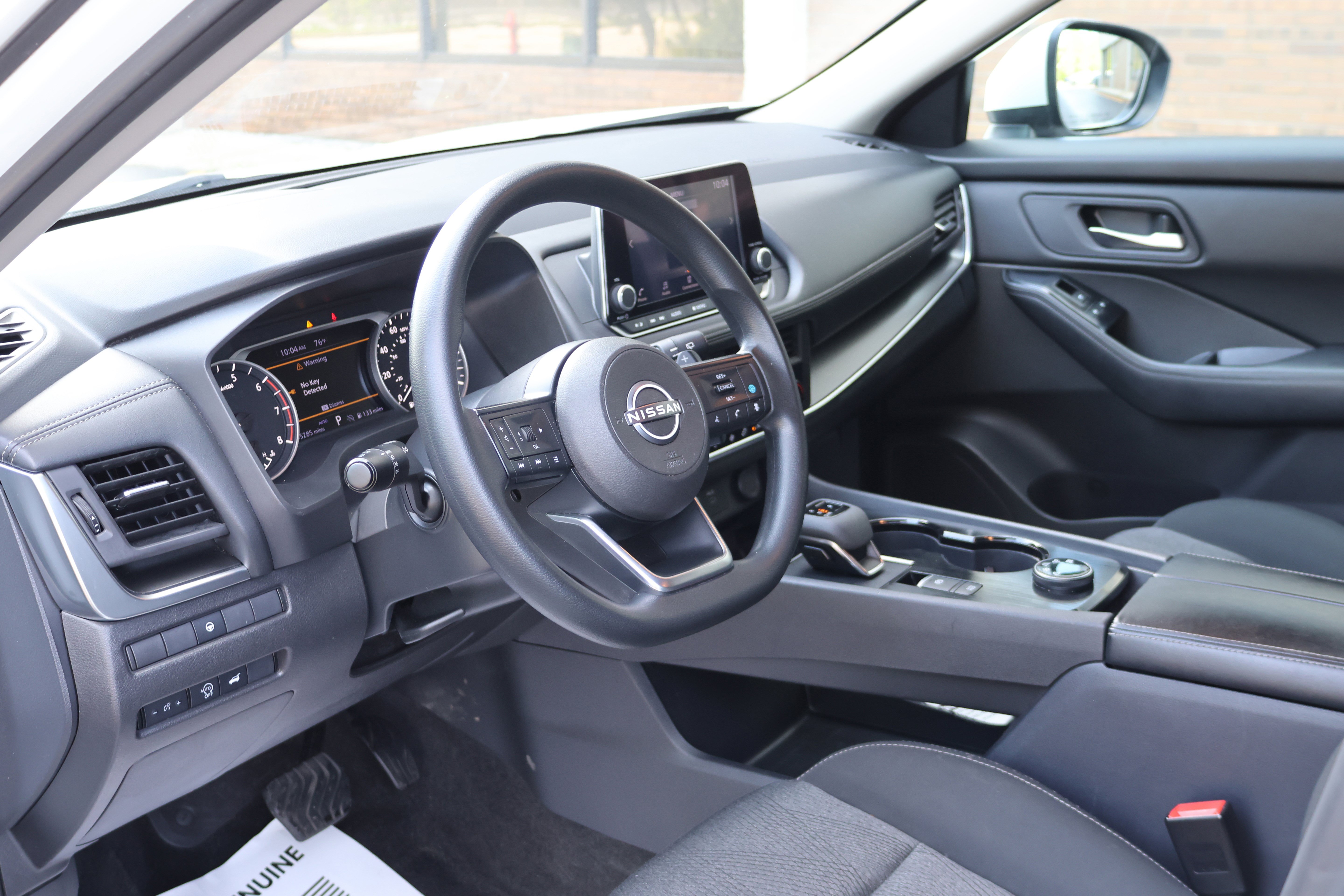 Used 2024 Nissan Rogue SV AWD/4WD image 36