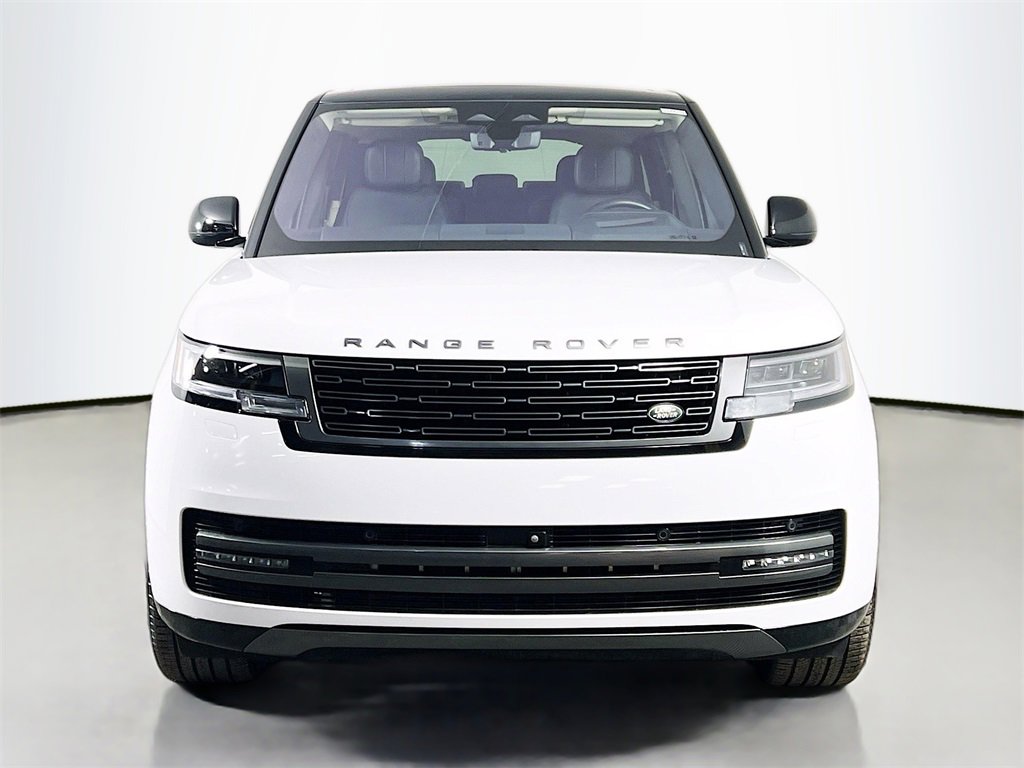 Used 2022 Land Rover Range Rover Long Wheelbase SE video 2