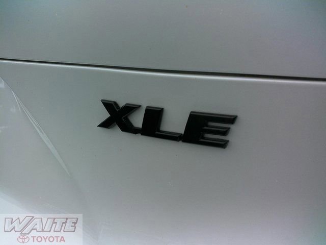 Certified 2024 Toyota Venza Nightshade image 8