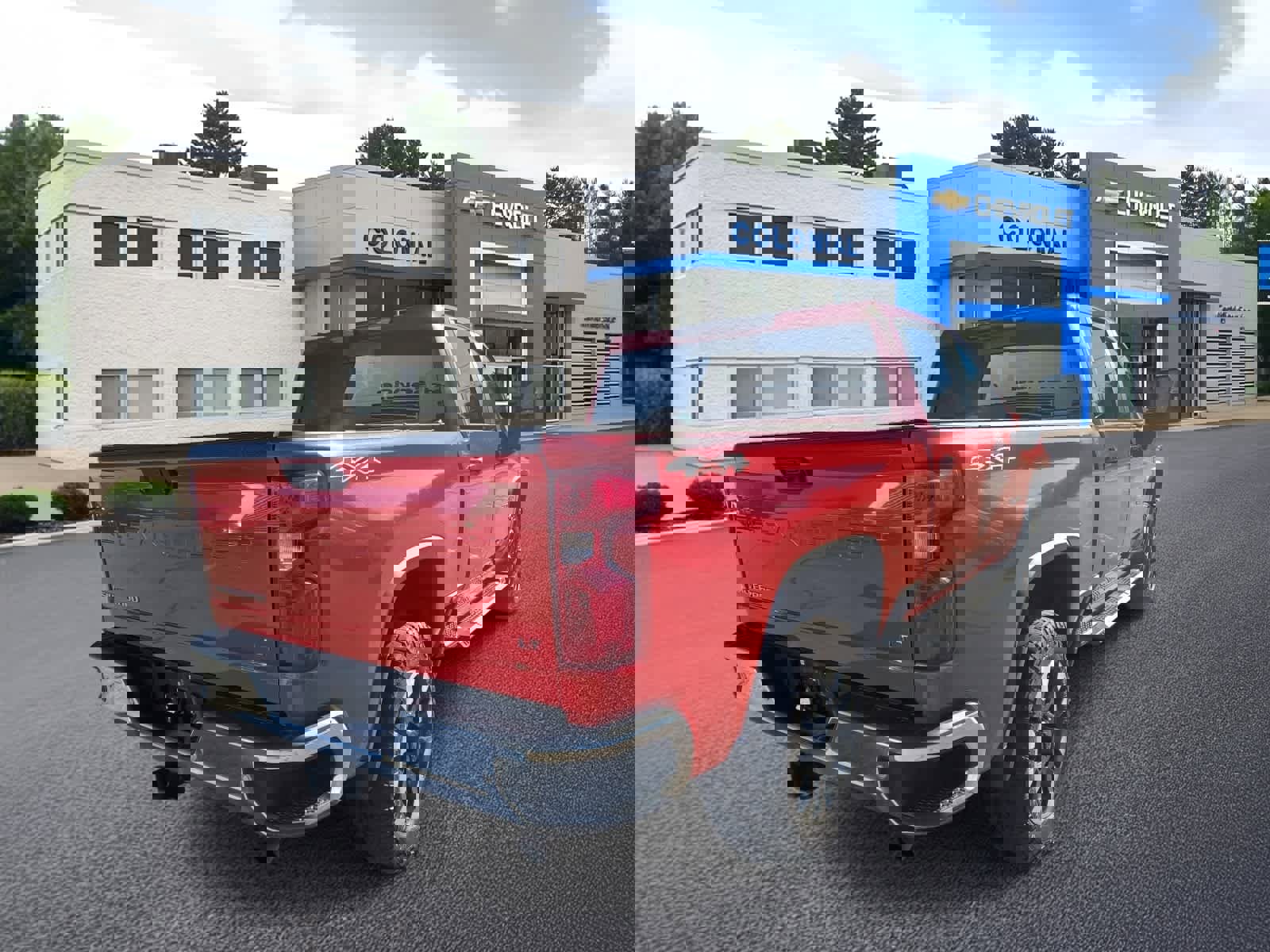 Used 2020 Chevrolet Silverado 2500 LT w/ All Star Edition image 4