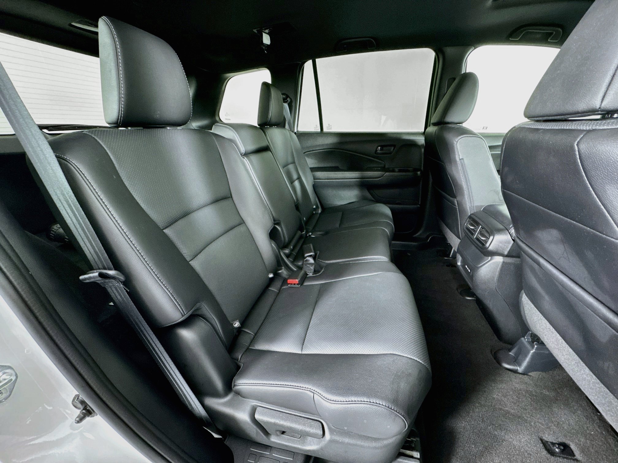 Certified 2025 Honda Passport EX-L image 26