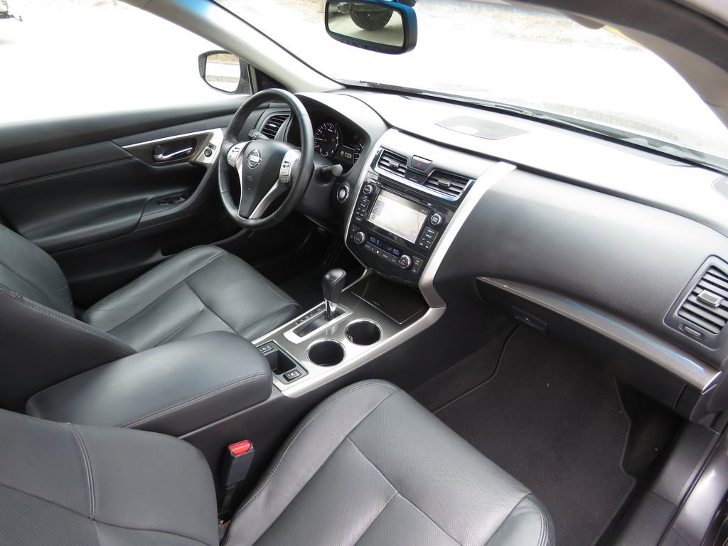 Used 2014 Nissan Altima 2.5 SL w/ Technology Package image 14