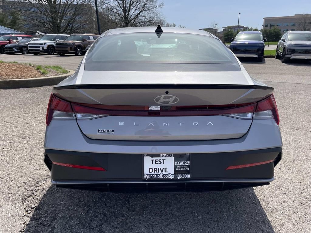New 2026 Hyundai Elantra Sport FWD image 4