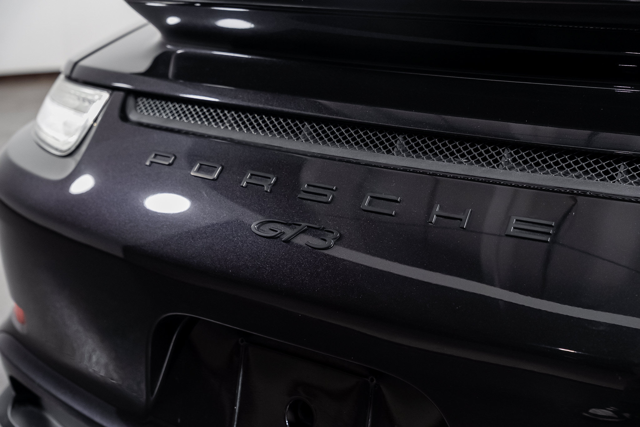 Used 2014 Porsche 911 GT3 w/ Sound Package Plus RWD image 25
