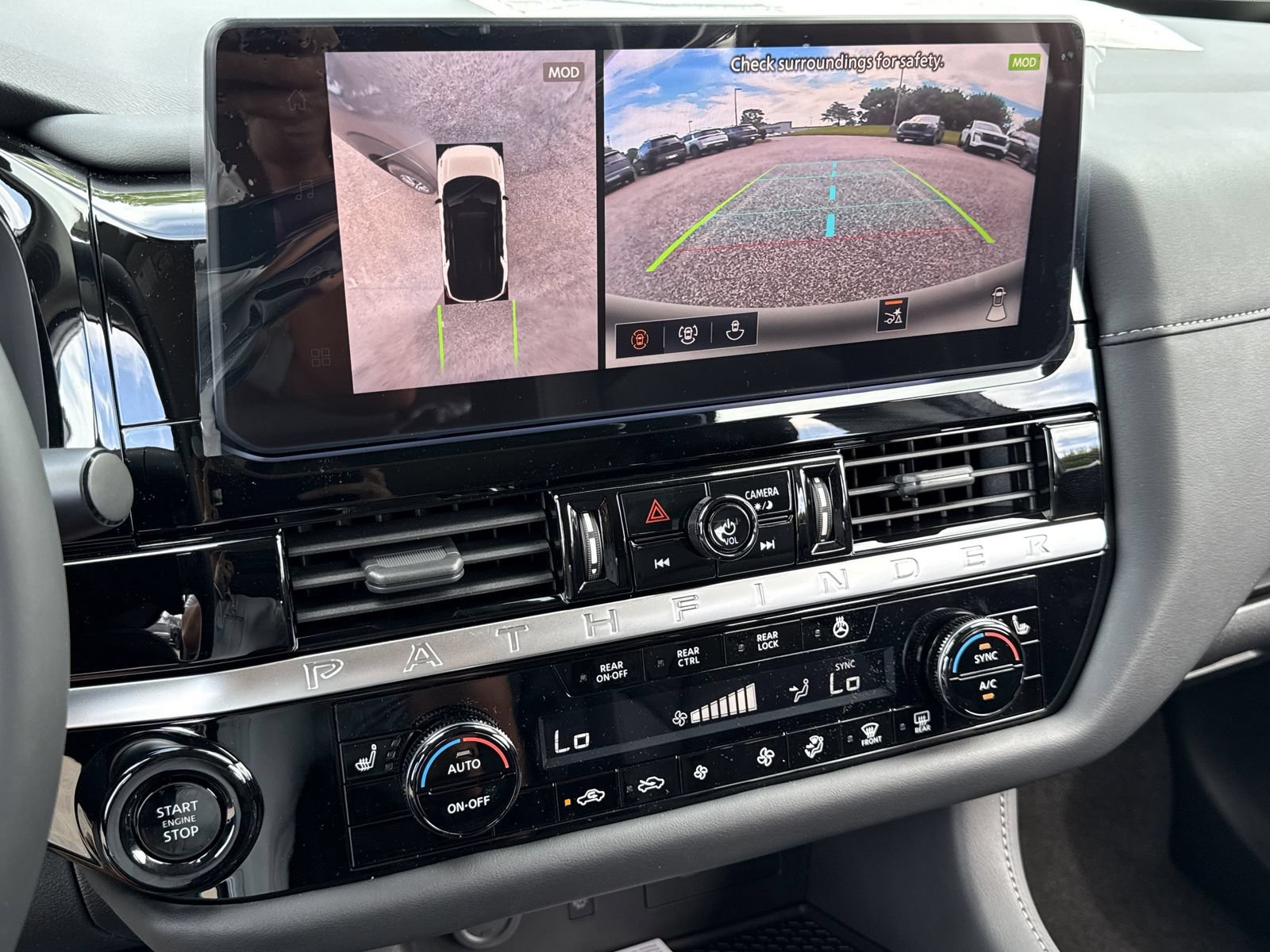 New 2026 Nissan Pathfinder SL FWD image 6