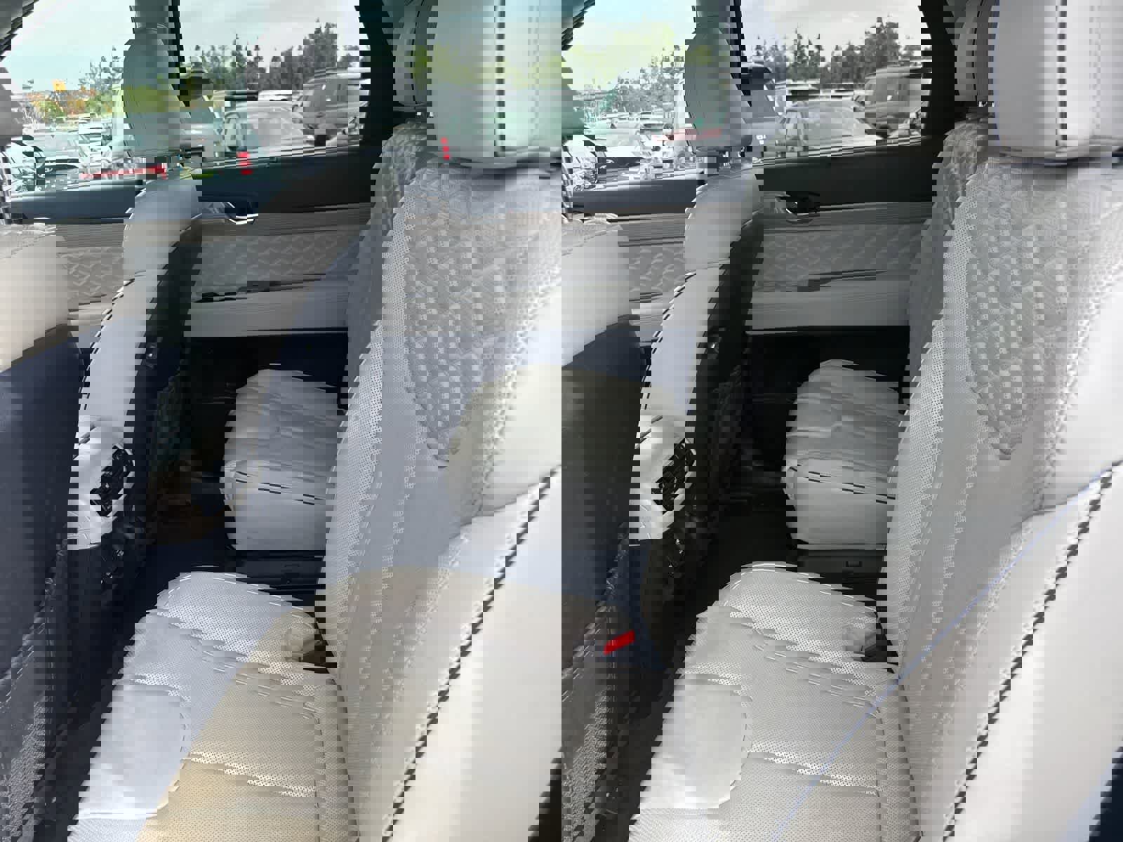 Used 2021 Hyundai Palisade Calligraphy image 15