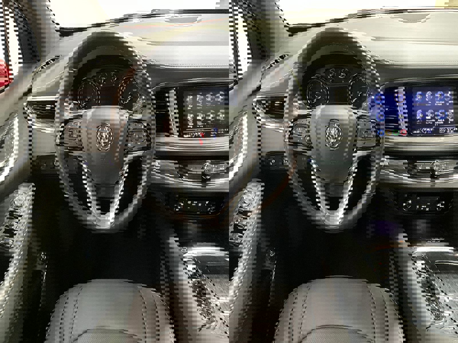 Used 2024 Buick Enclave Essence image 7