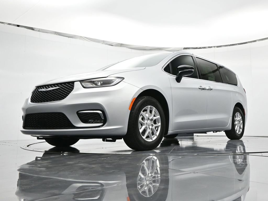 New 2026 Chrysler Pacifica Select image 19